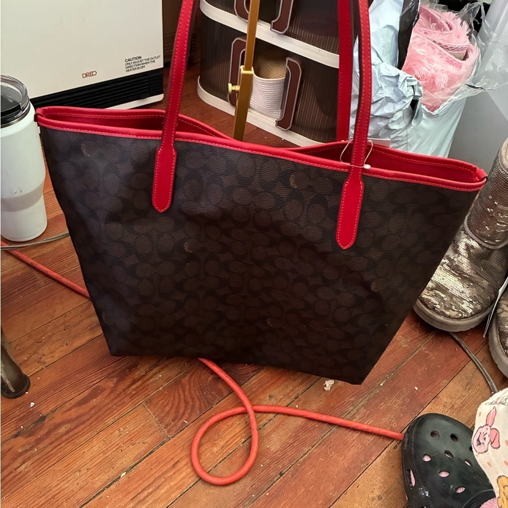 Coach Signature Tote in Brown and Red - Picture 4 of 9